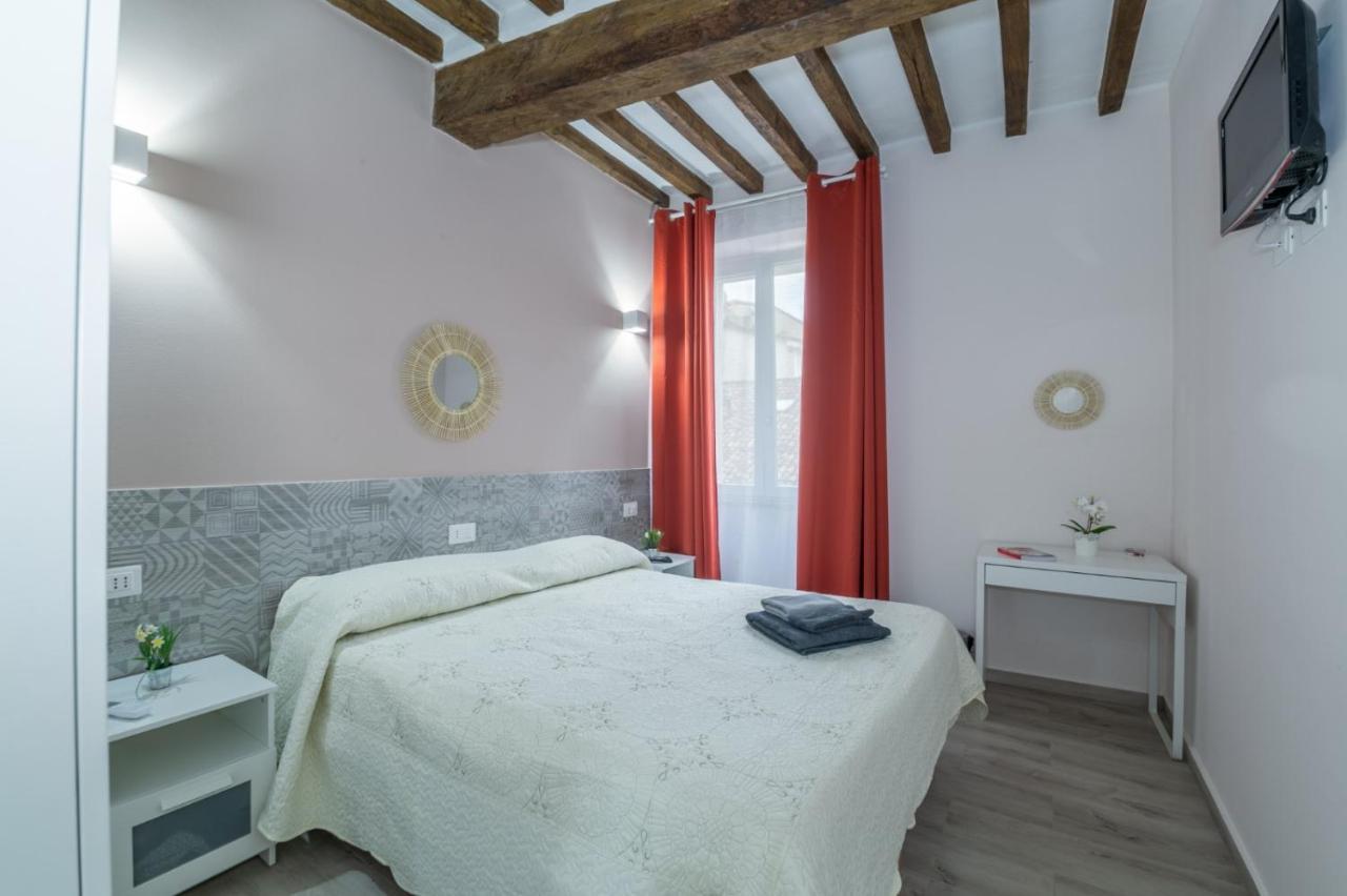 Residenza Borgo Guazzo Hotel Parma Bagian luar foto